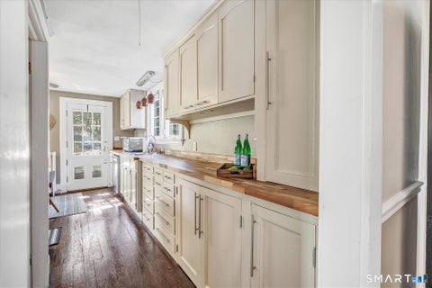 Tiny photo for 695 Forest Road, West Haven, CT 06516 (MLS # 24214362)