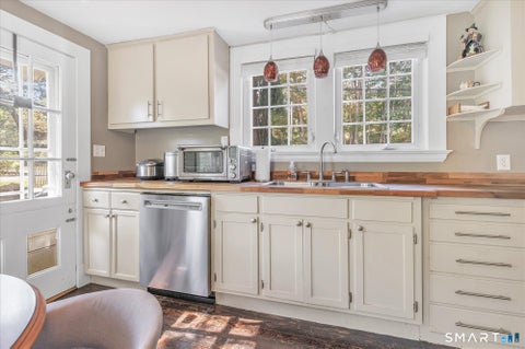 Tiny photo for 695 Forest Road, West Haven, CT 06516 (MLS # 24214362)