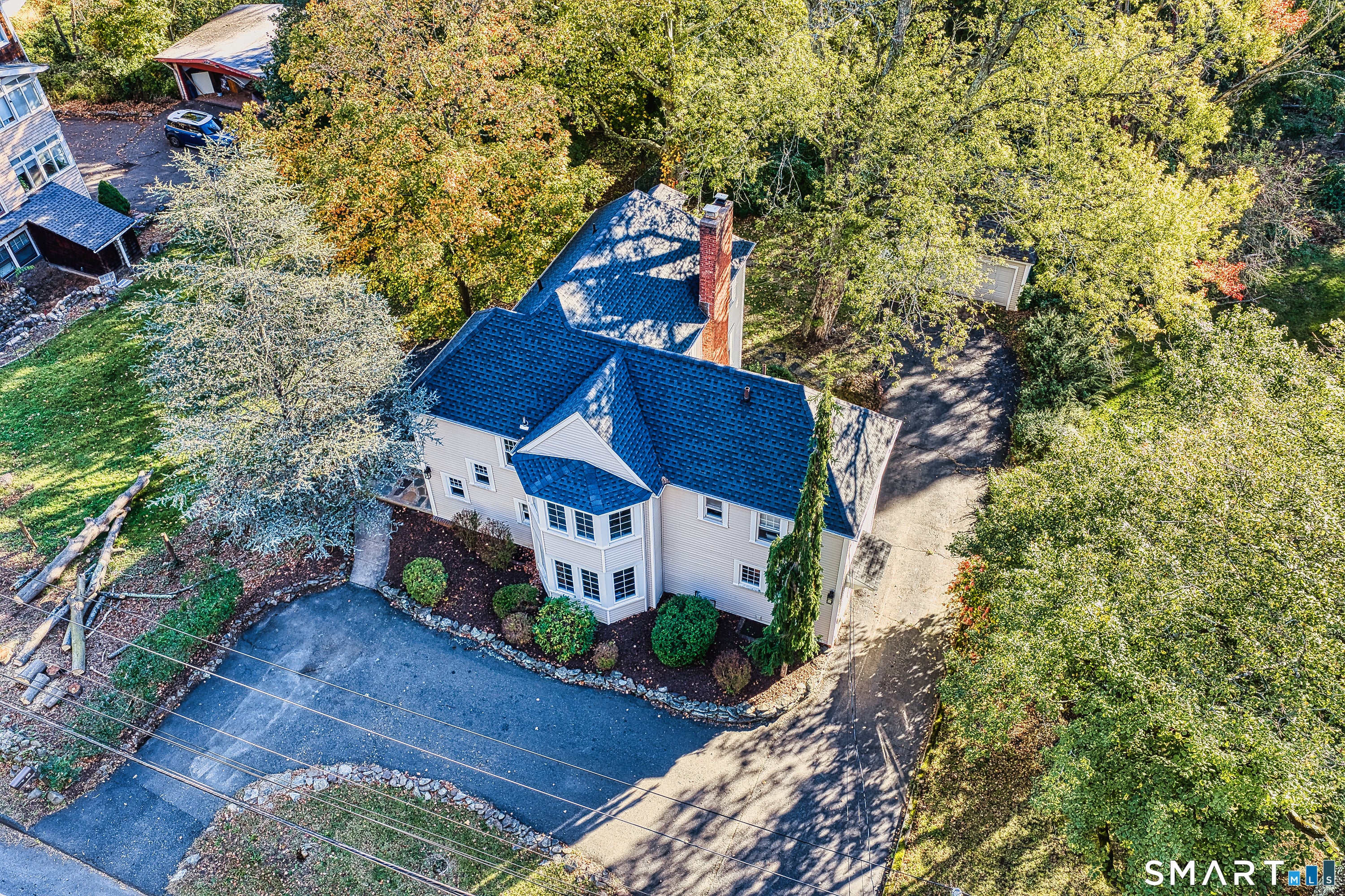 695 Forest Road