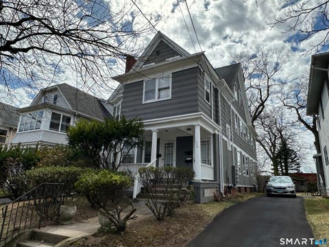 Photo of 1928 Chapel Street #2, New Haven, CT 06515 (MLS # 24196039)