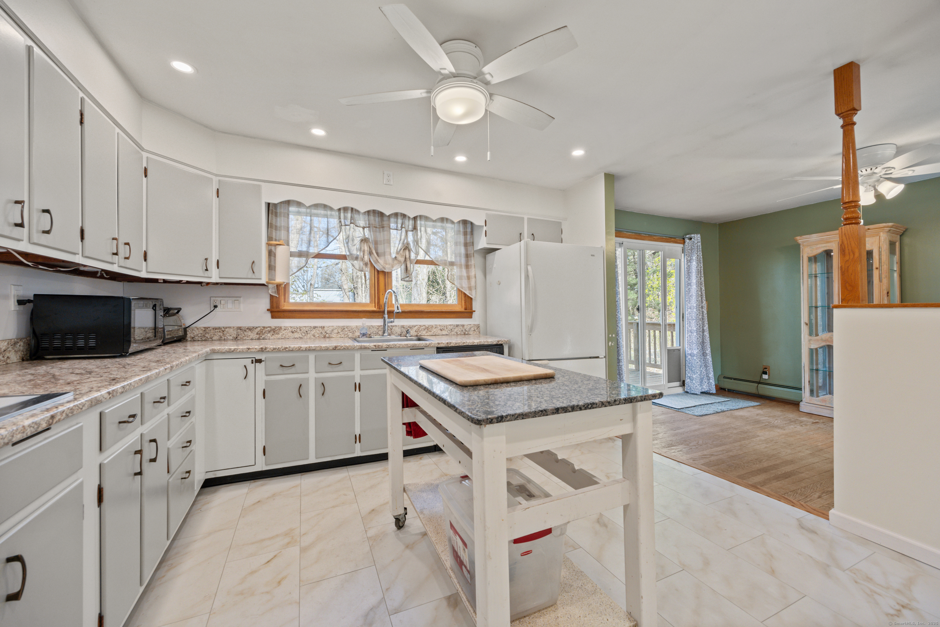 19 Cricket Court, North Haven, Connecticut image 11