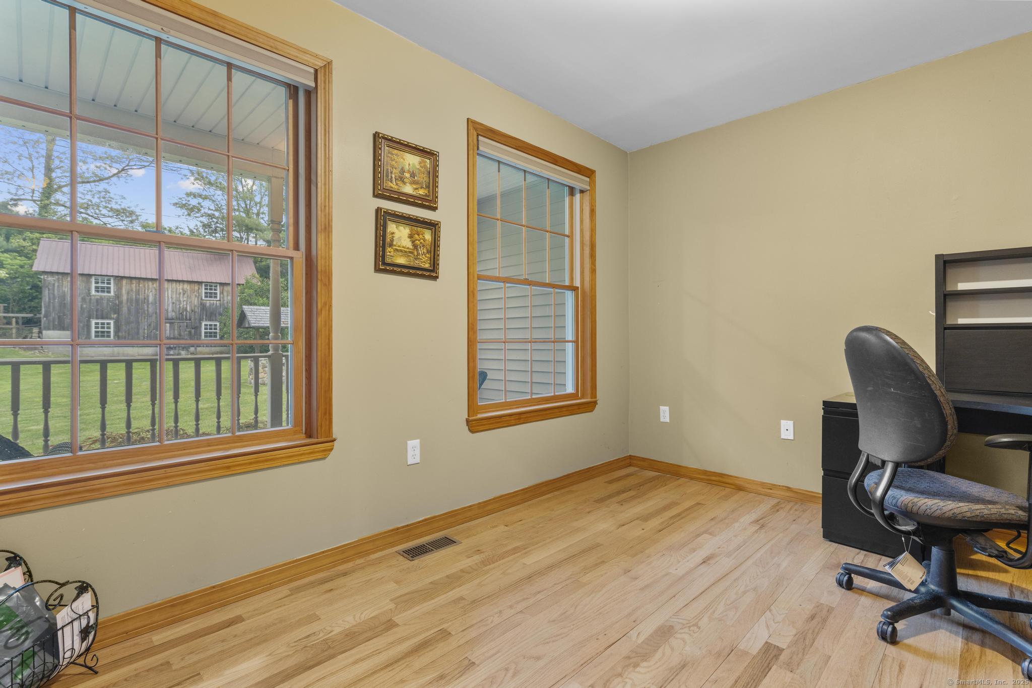 290 Amity Road, Bethany, Connecticut image 15