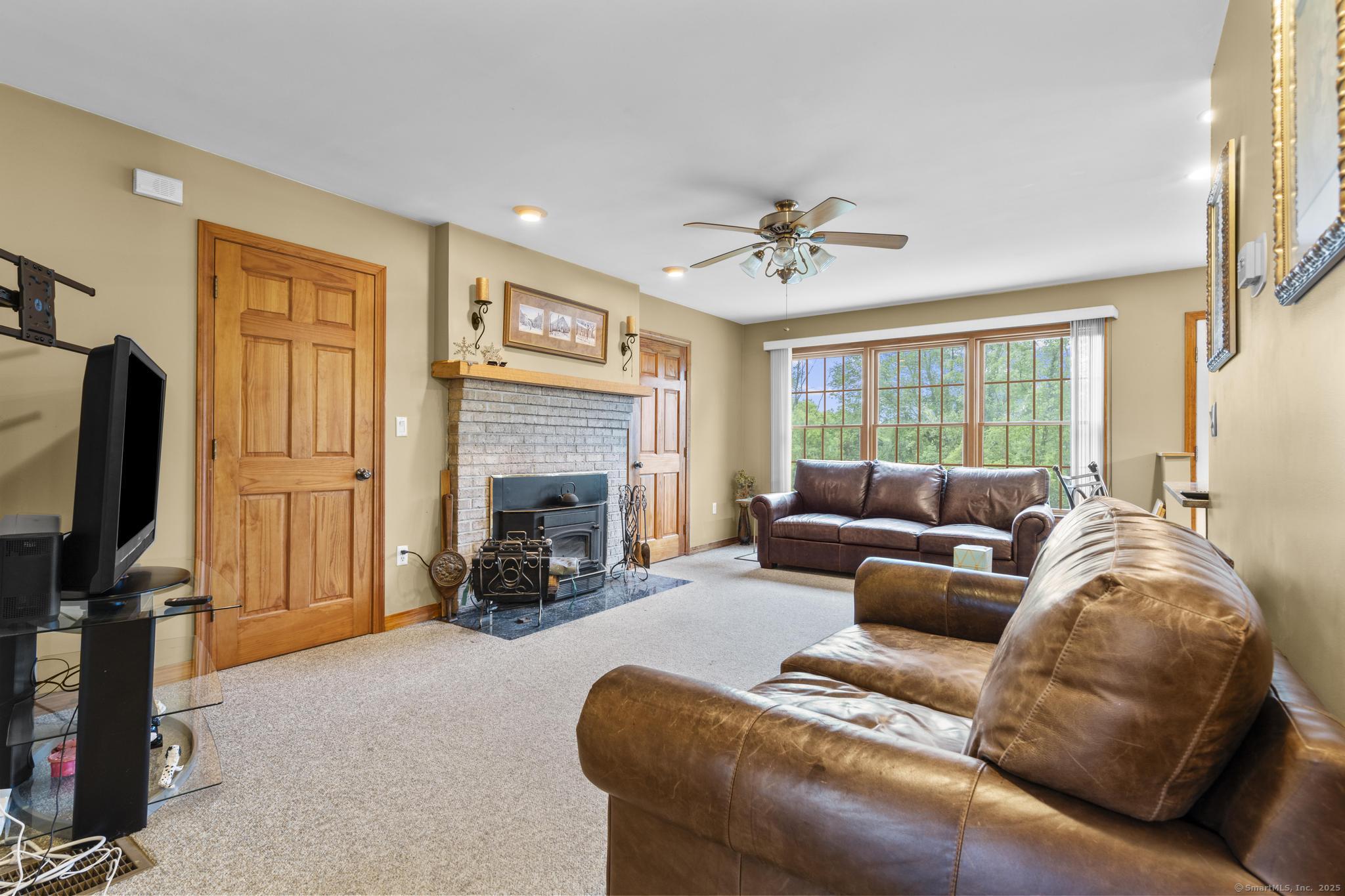290 Amity Road, Bethany, Connecticut image 14