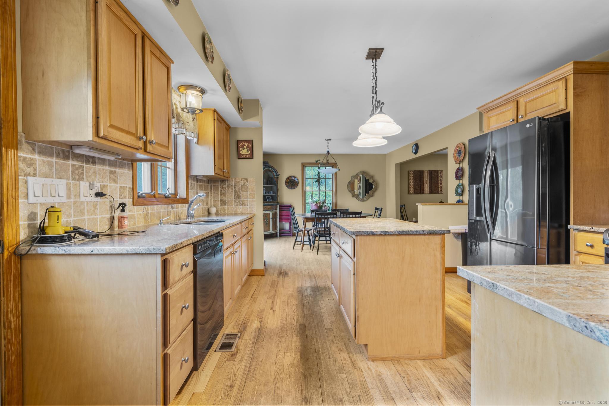 290 Amity Road, Bethany, Connecticut image 8