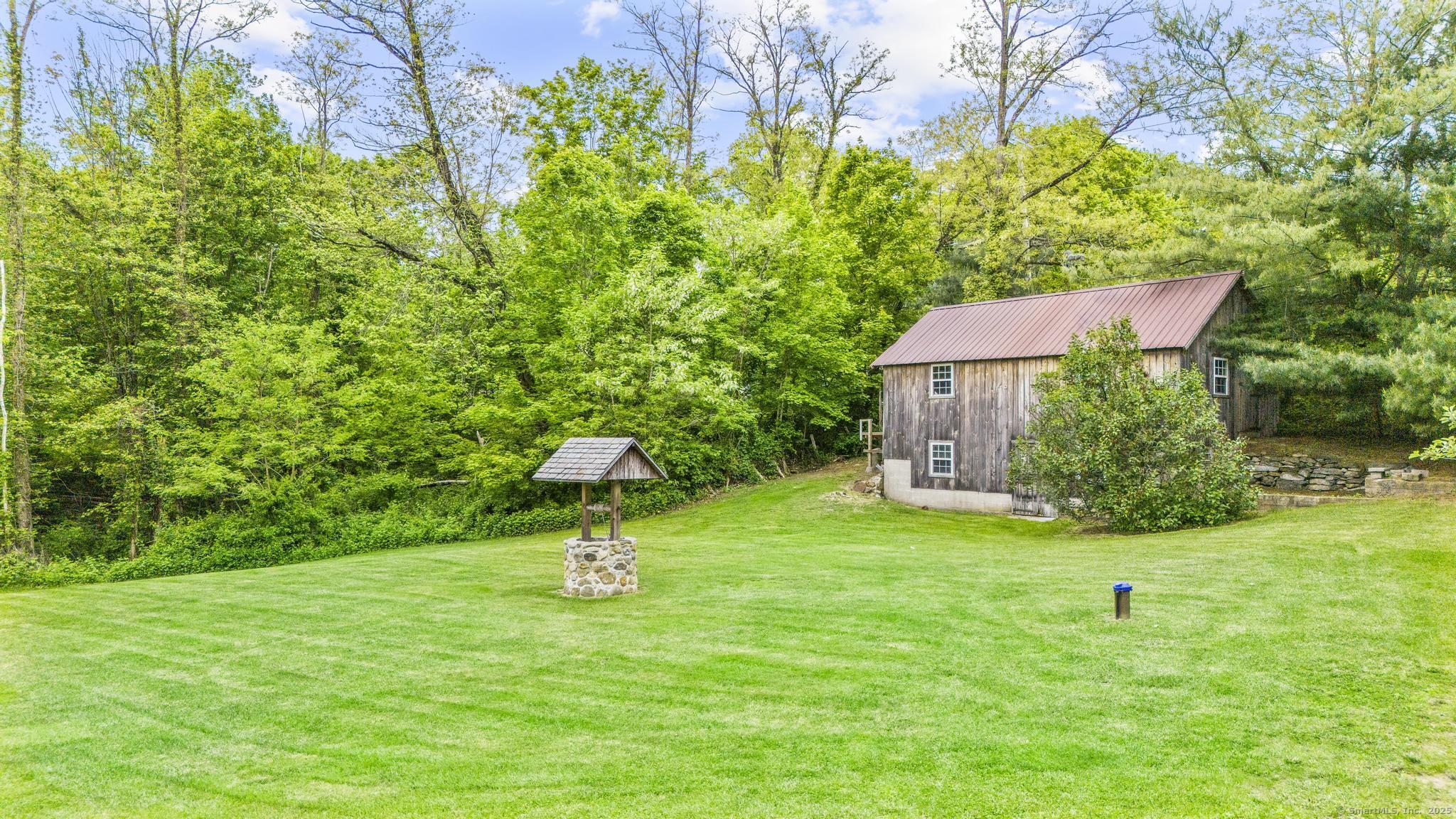 290 Amity Road, Bethany, Connecticut image 27