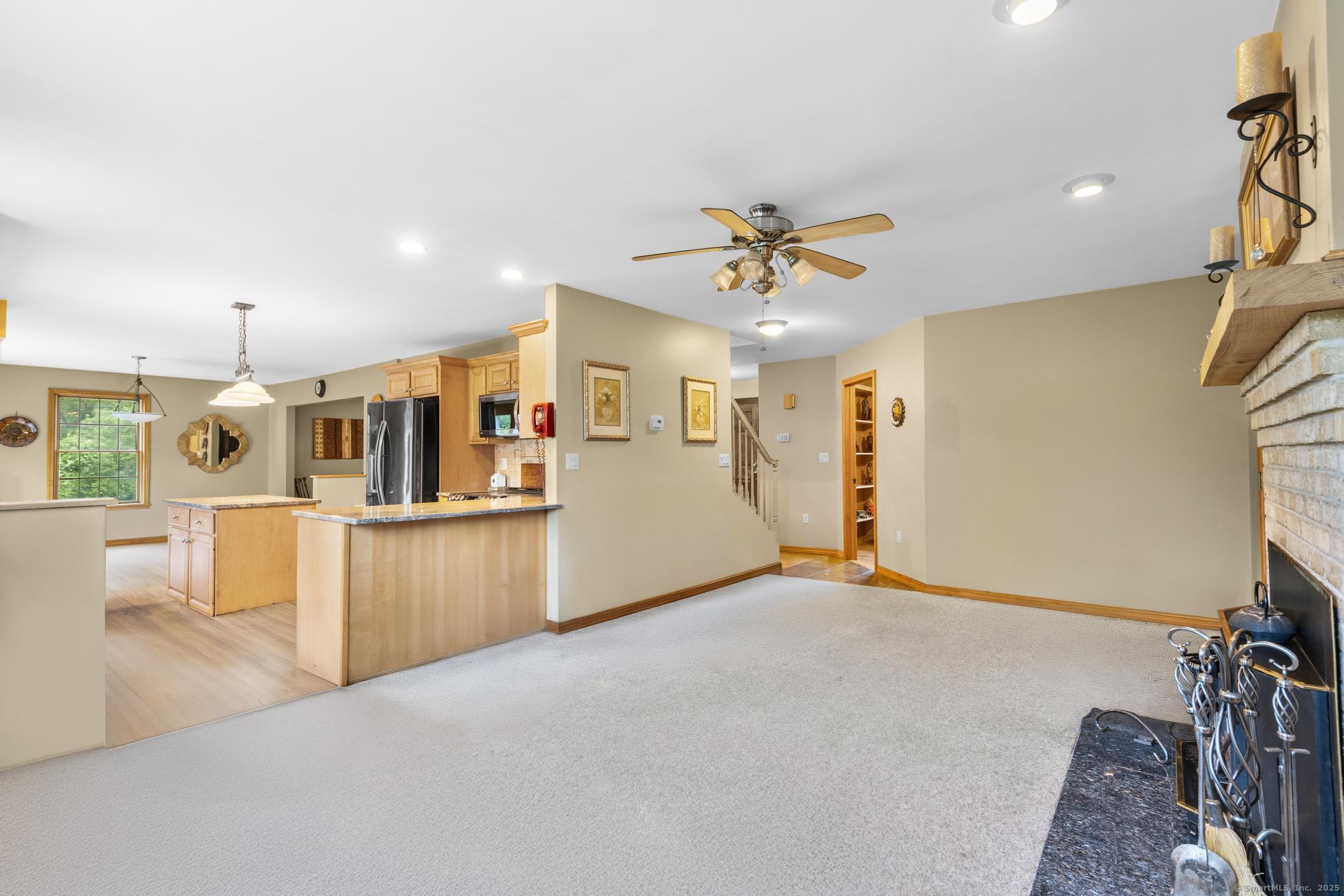 290 Amity Road, Bethany, Connecticut image 12