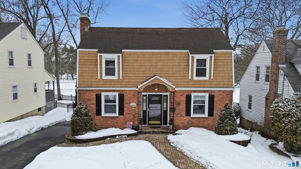 Photo of 123 Argyle Avenue, West Hartford, CT 06107 (MLS # 24155918)