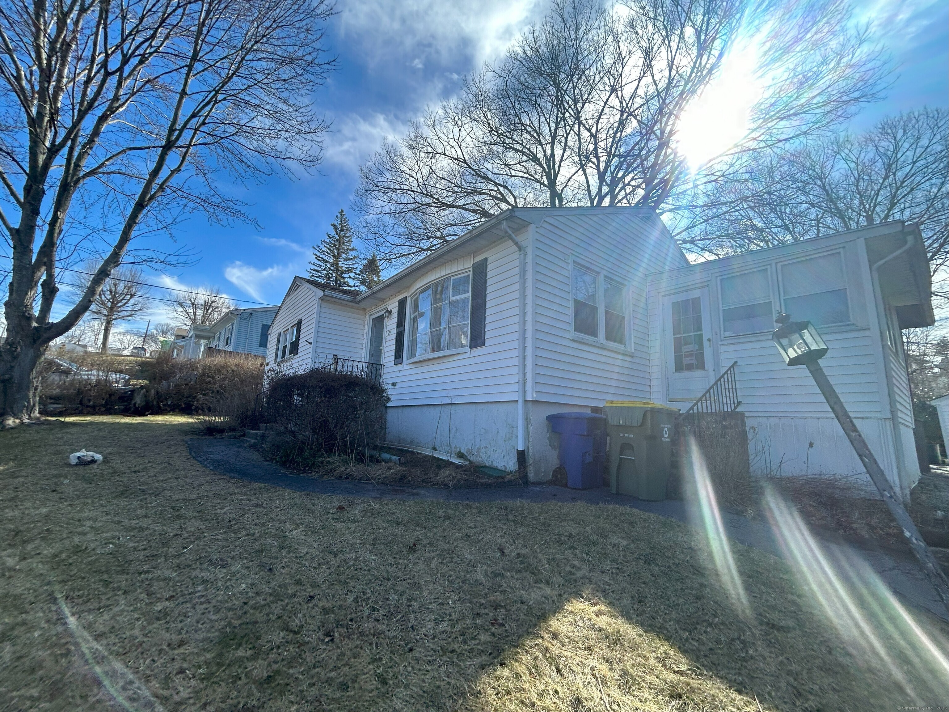 Property for Sale at Tree Hill Road, Waterbury, Connecticut - Bedrooms: 3 
Bathrooms: 1 
Rooms: 5  - $159,999