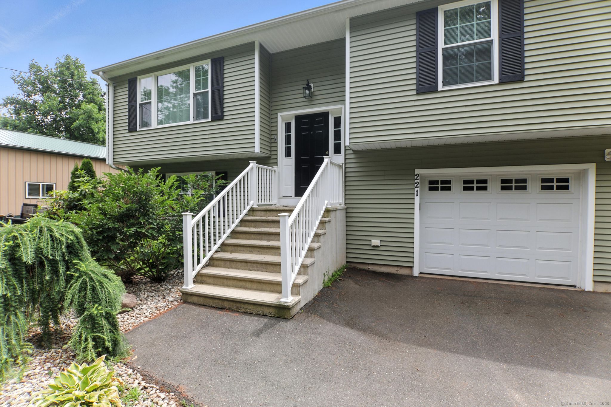 221 Griffin Road