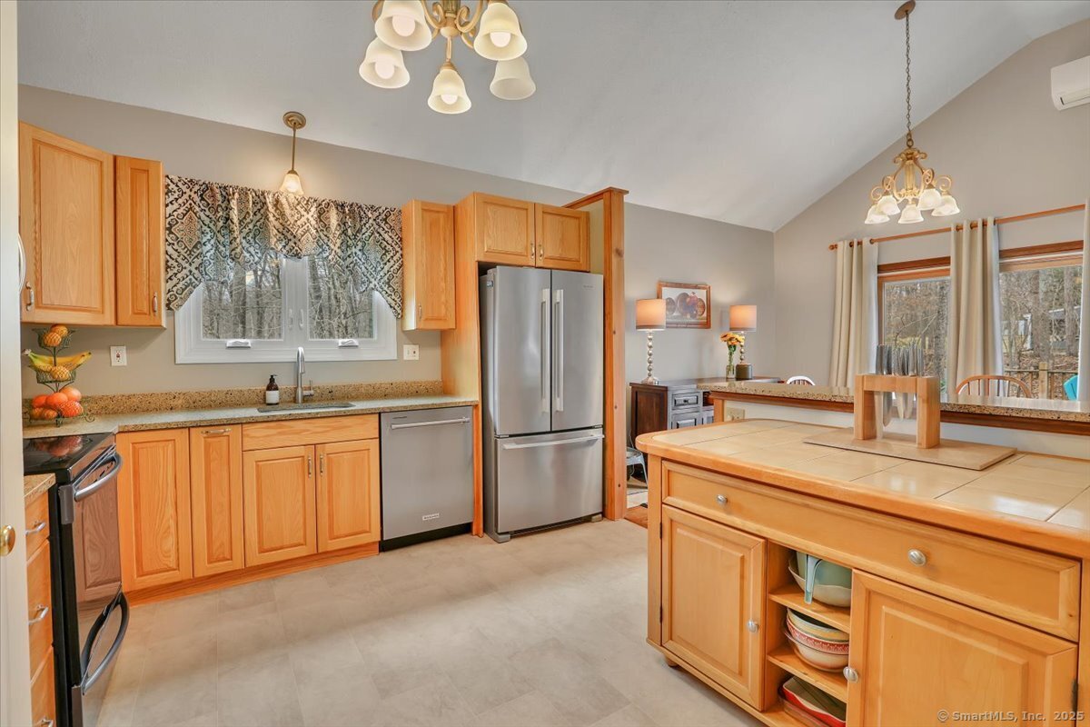 230 Geraldine Drive, Coventry, Connecticut image 19