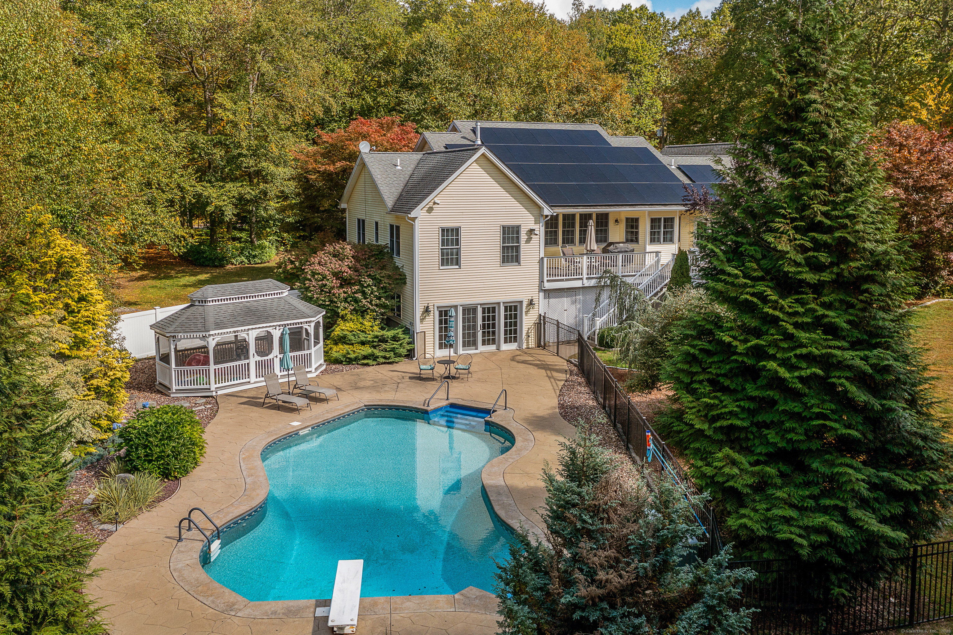 Tolland, Connecticut 06084, United States, 4 Bedrooms Bedrooms, ,4 BathroomsBathrooms,Residential,Coming Soon,218424