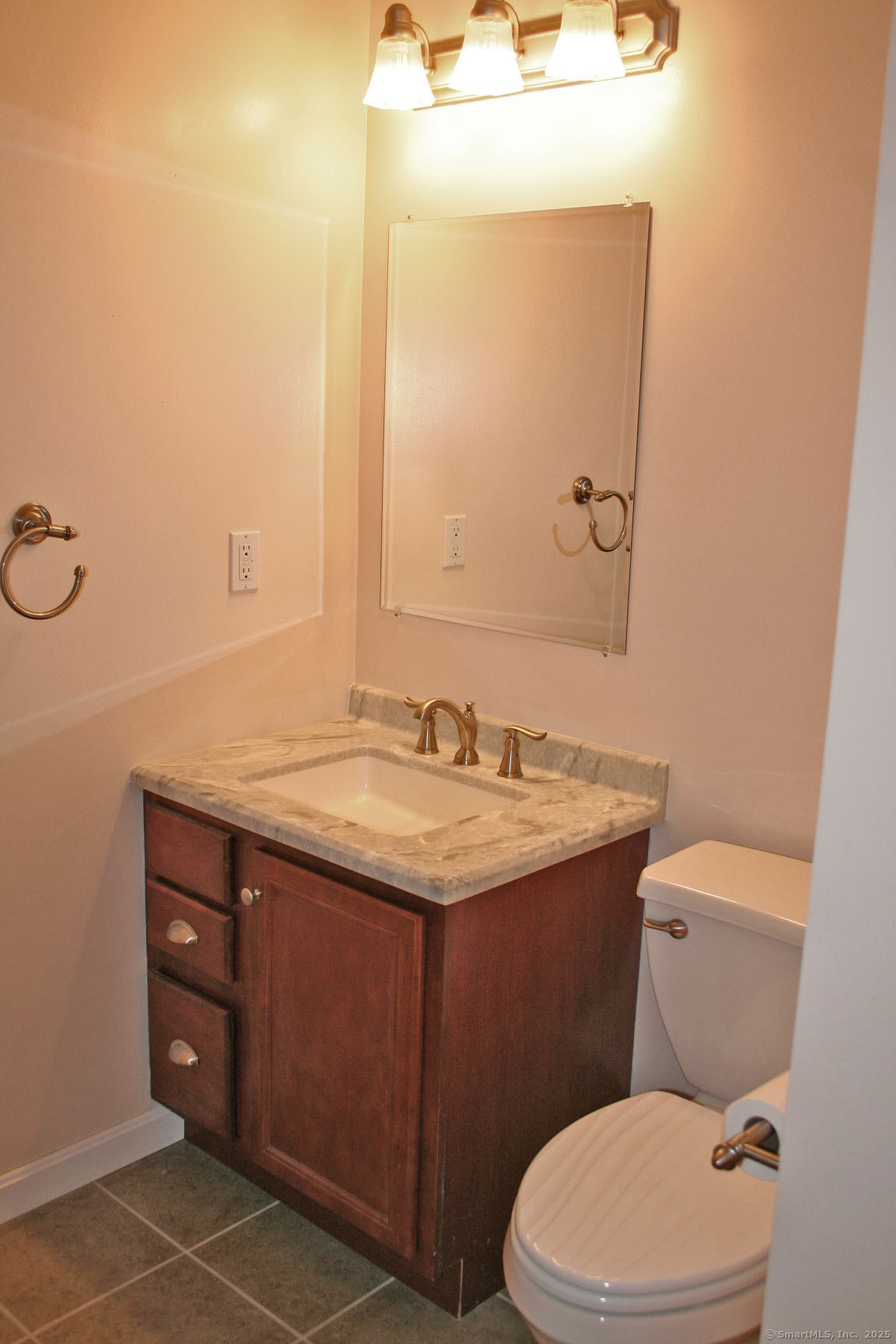 8 Leisure Drive #8, Montville, Connecticut image 15