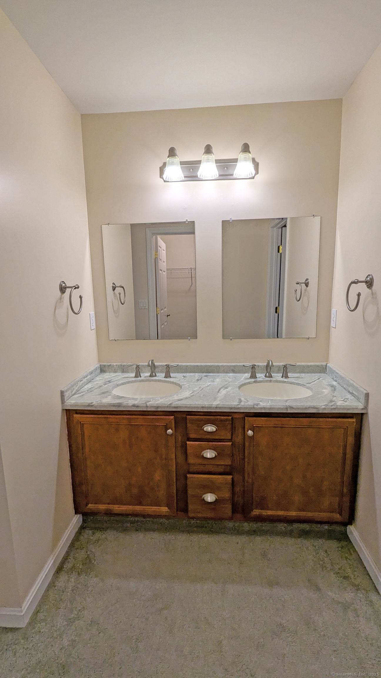 8 Leisure Drive #8, Montville, Connecticut image 9