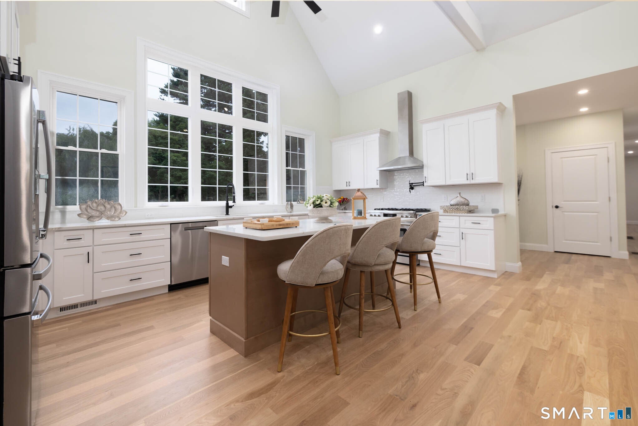 124 Nooks Hill Road