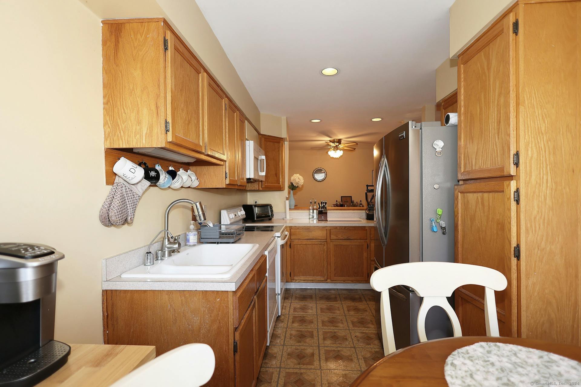 62 Deer Run #62, Bethel, Connecticut image 9