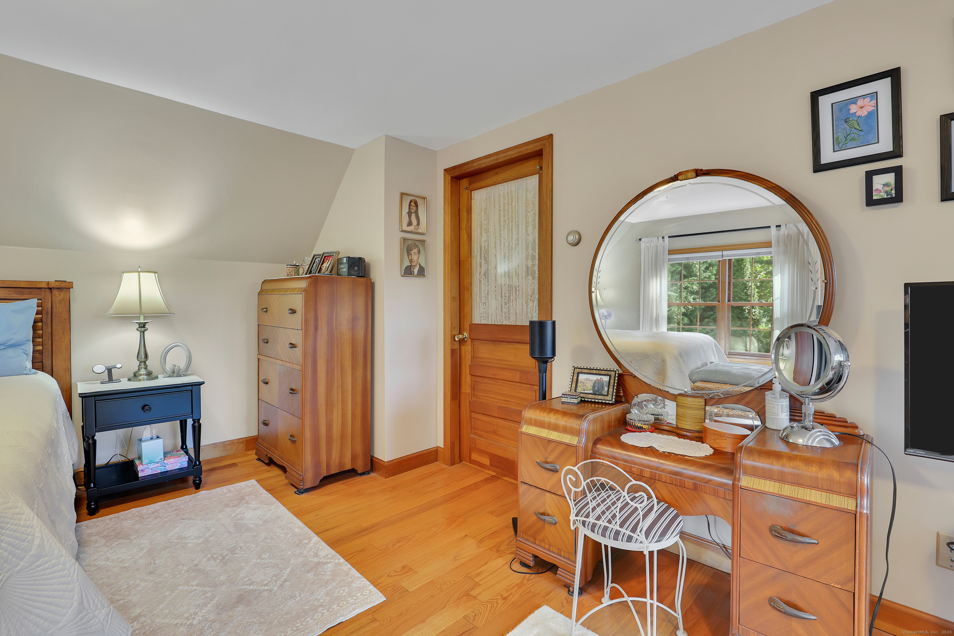 Shelton, Connecticut 06484, United States, 3 Bedrooms Bedrooms, ,3 BathroomsBathrooms,Residential,Active,233720