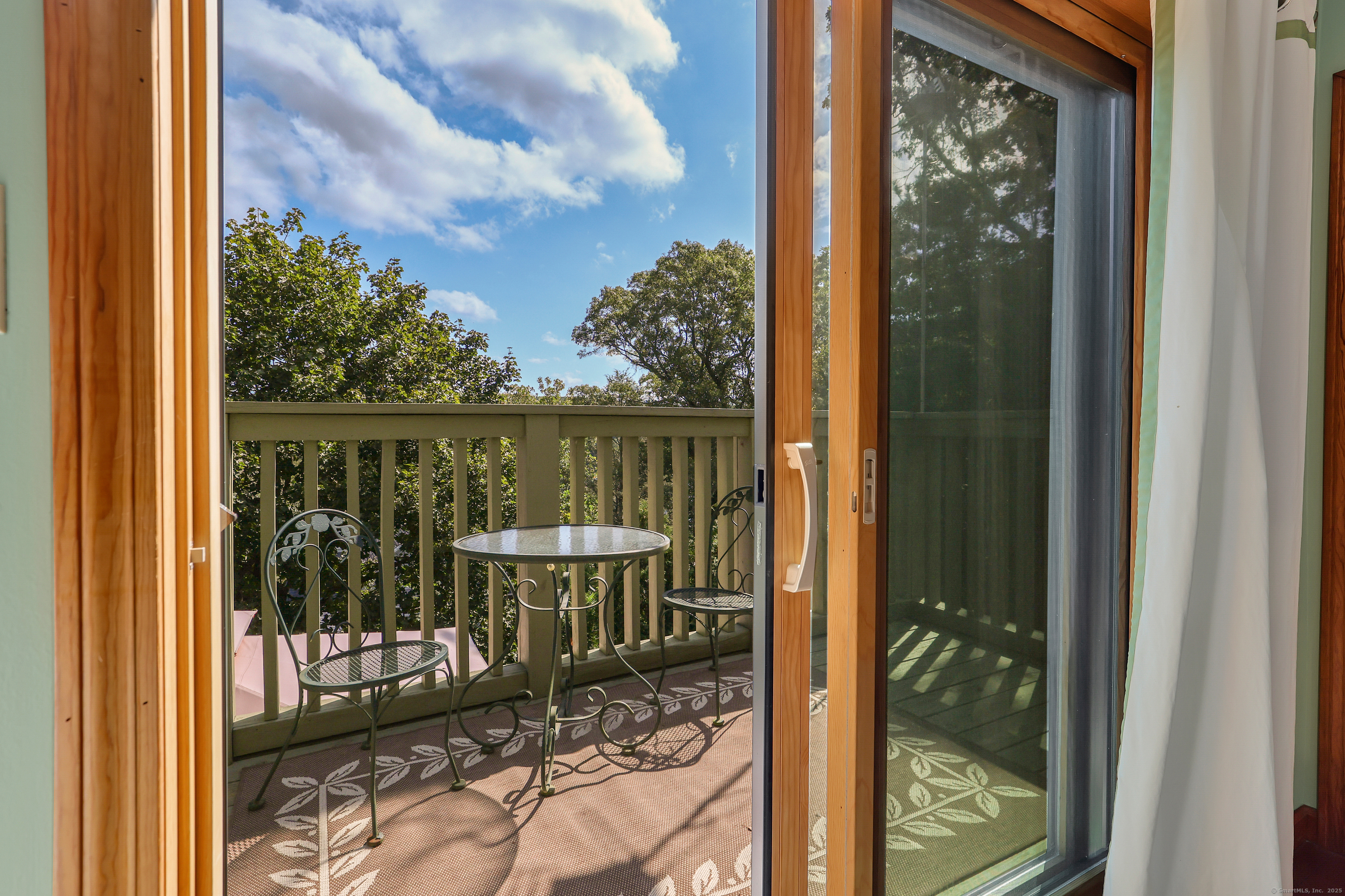 Shelton, Connecticut 06484, United States, 3 Bedrooms Bedrooms, ,3 BathroomsBathrooms,Residential,Active,233720