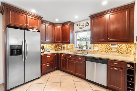 Tiny photo for 125 Wood Avenue, Stratford, CT 06614 (MLS # 24142191)