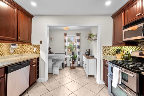 Tiny photo for 125 Wood Avenue, Stratford, CT 06614 (MLS # 24142191)