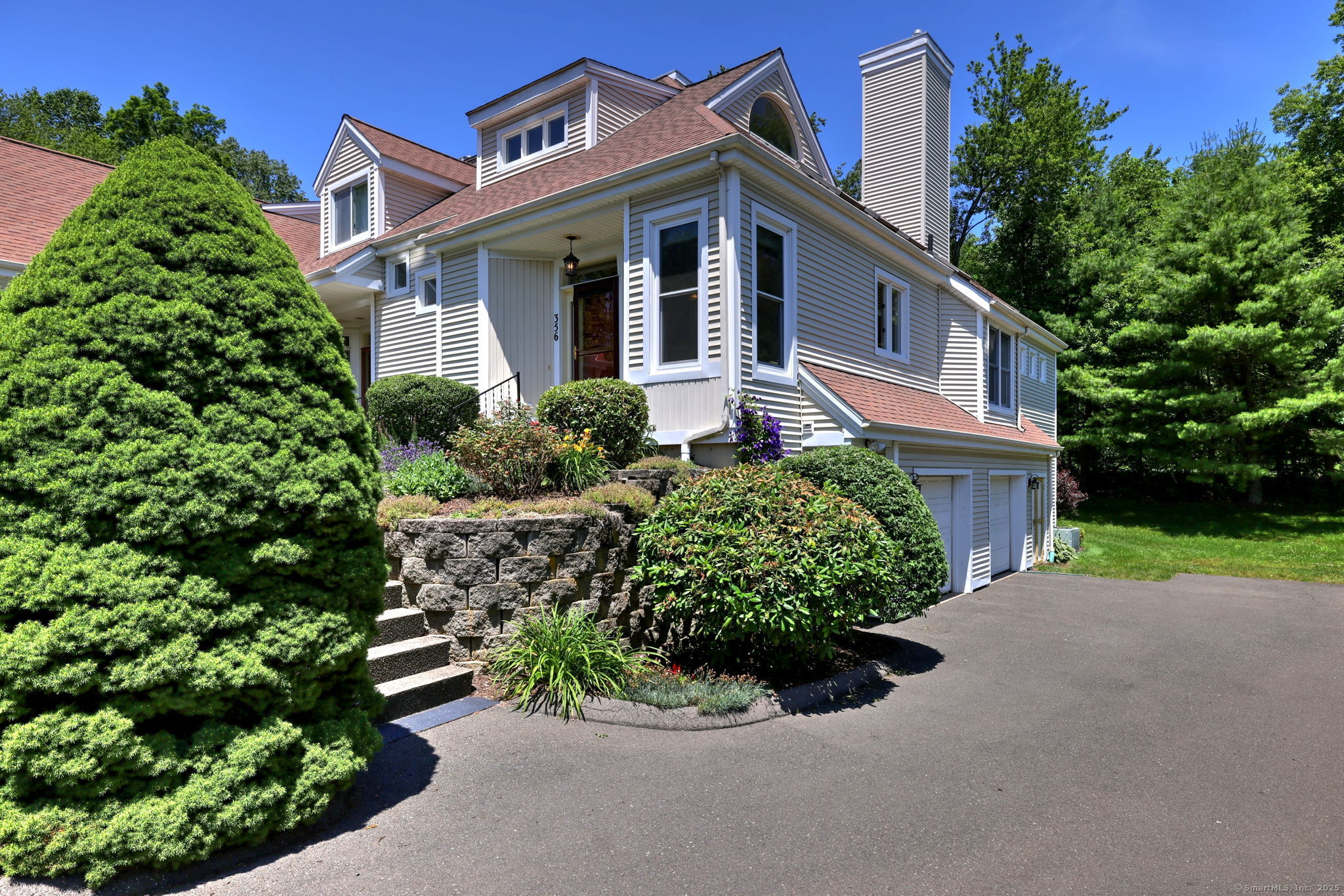 356 Summerfield Gardens 356