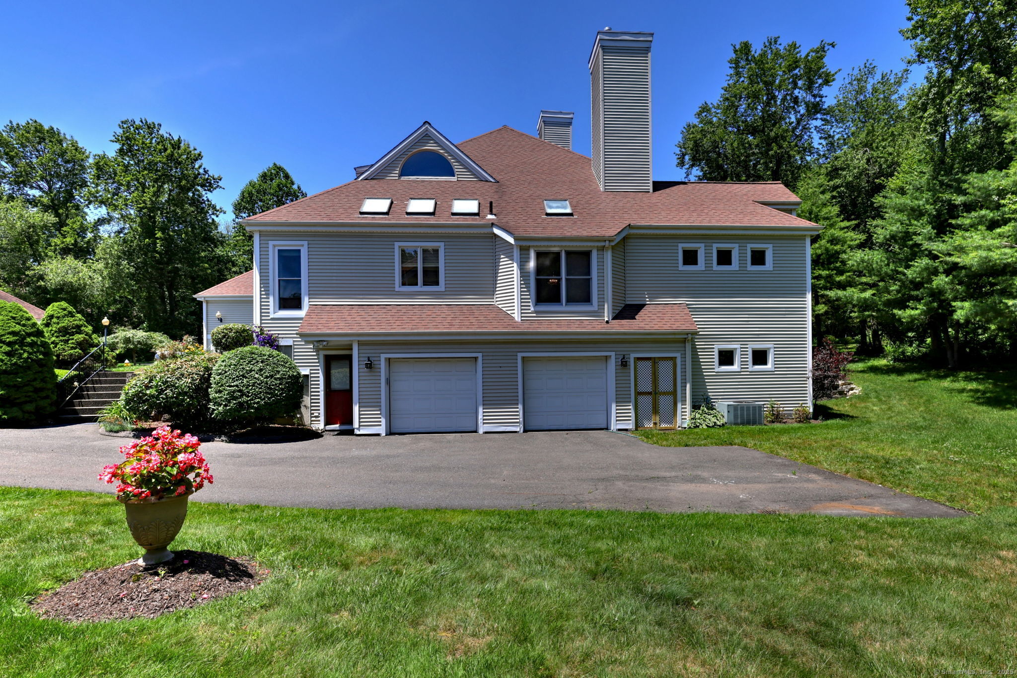 356 Summerfield Gardens 356