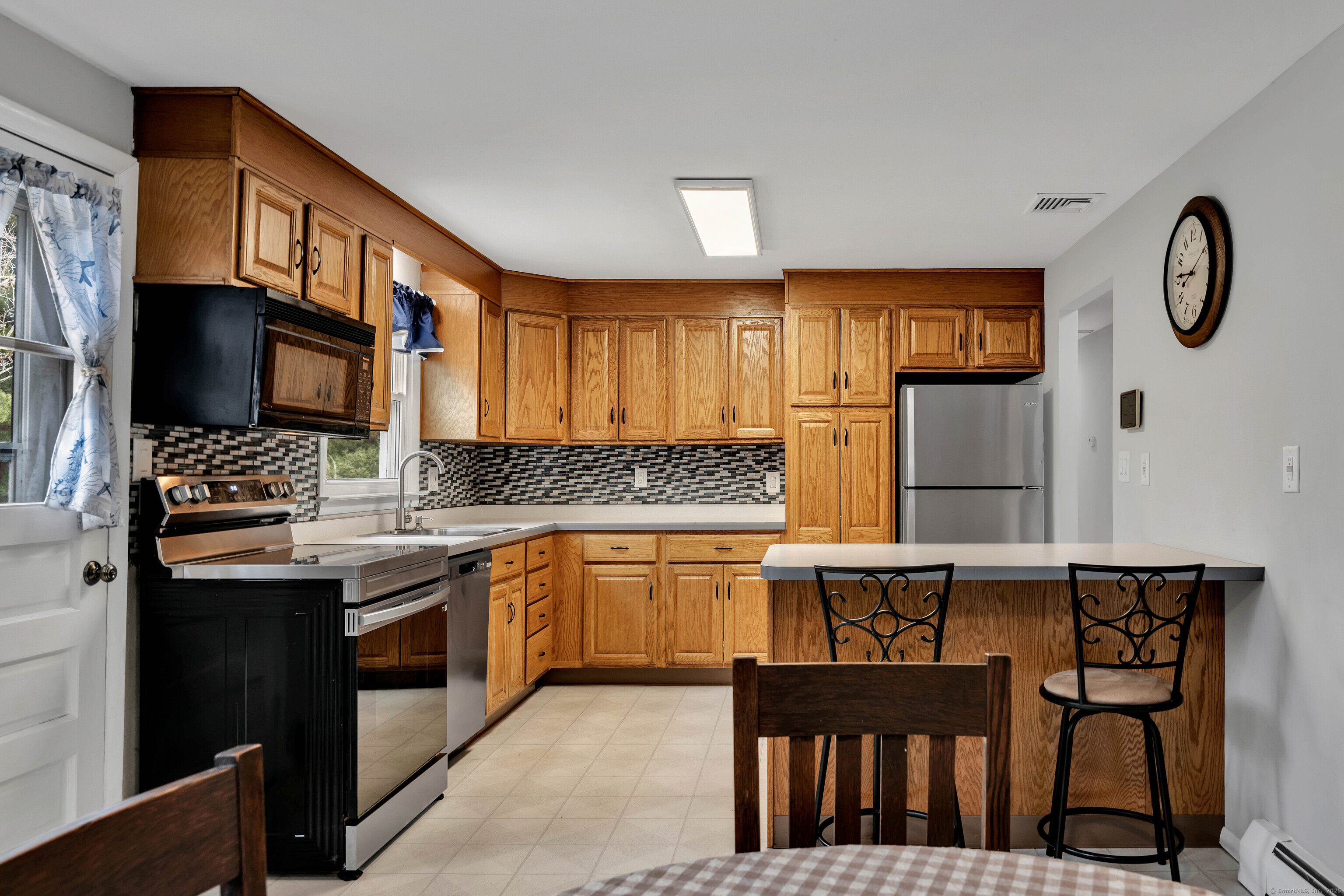 709 Stone Road, Windsor, Connecticut image 9