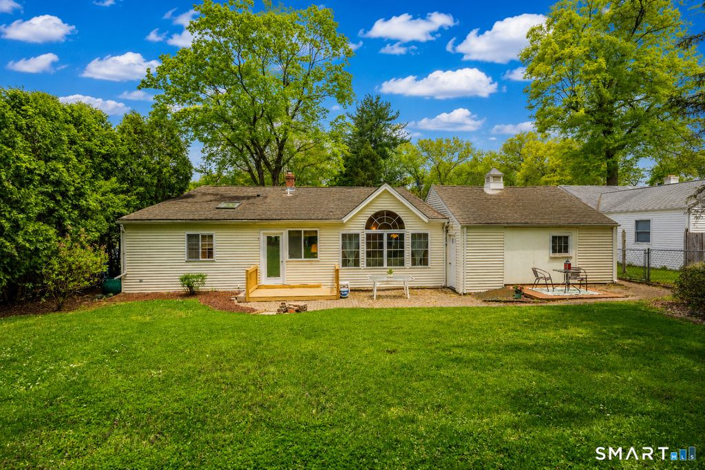 Photo of 86 Indian Hill Road, Newington, CT 06111 (MLS # 24172878)