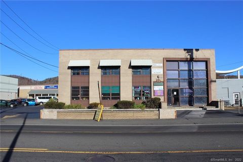 Tiny photo for 61 Amity Road, New Haven, CT 06515 (MLS # 170454519)