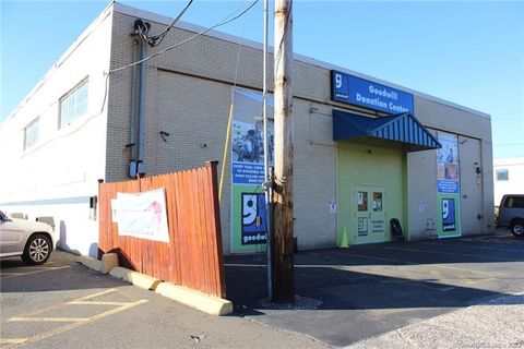 Tiny photo for 61 Amity Road, New Haven, CT 06515 (MLS # 170454519)