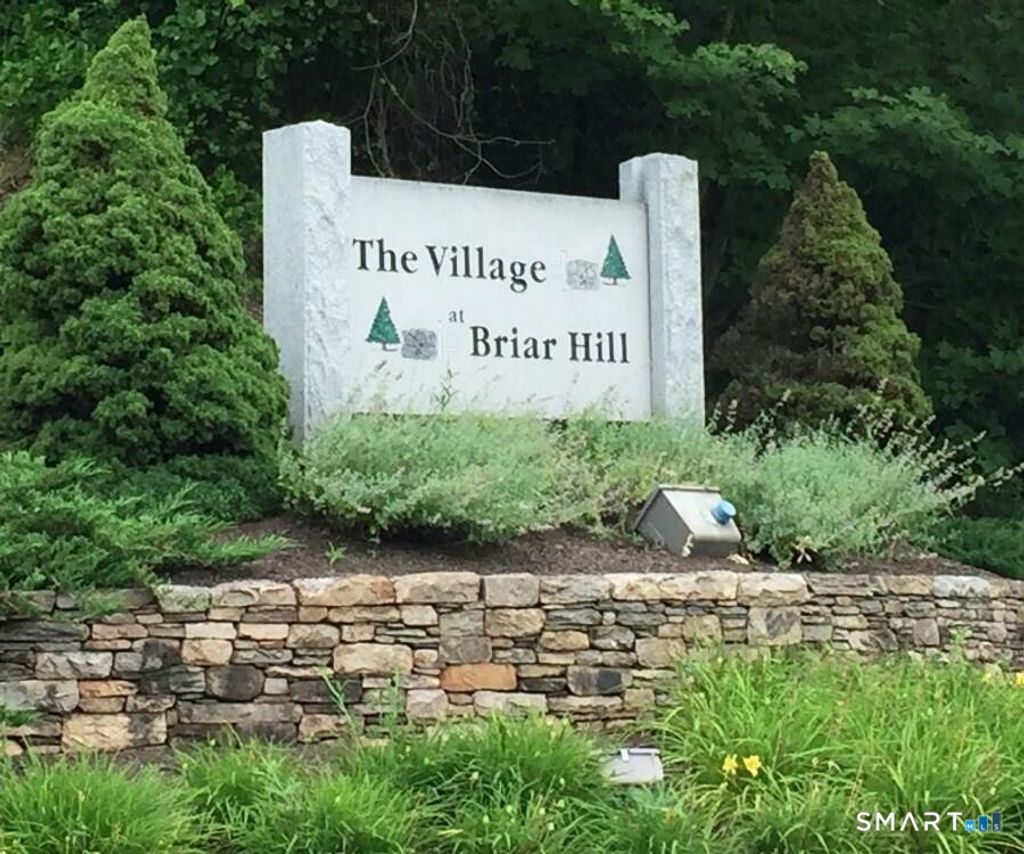 Photo of 152 Briar Lane #152, Norwich, CT 06360 (MLS # 24148518)