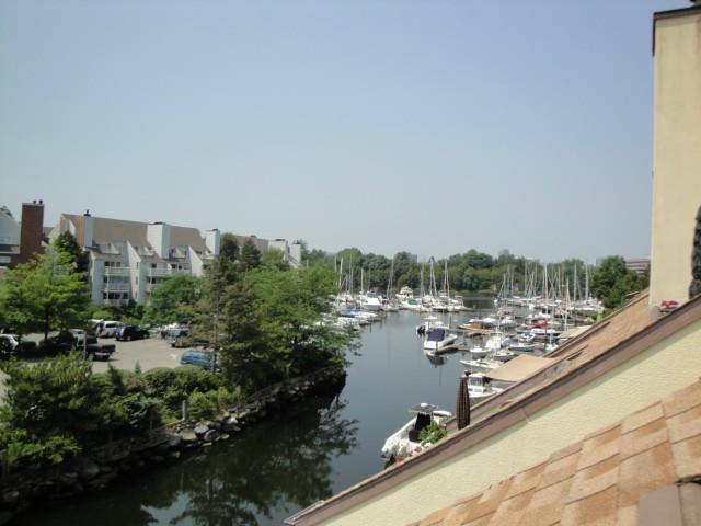 Photo 1 of 105 Harbor Drive 103, Stamford, Connecticut, $475,000, Web #: 99108988