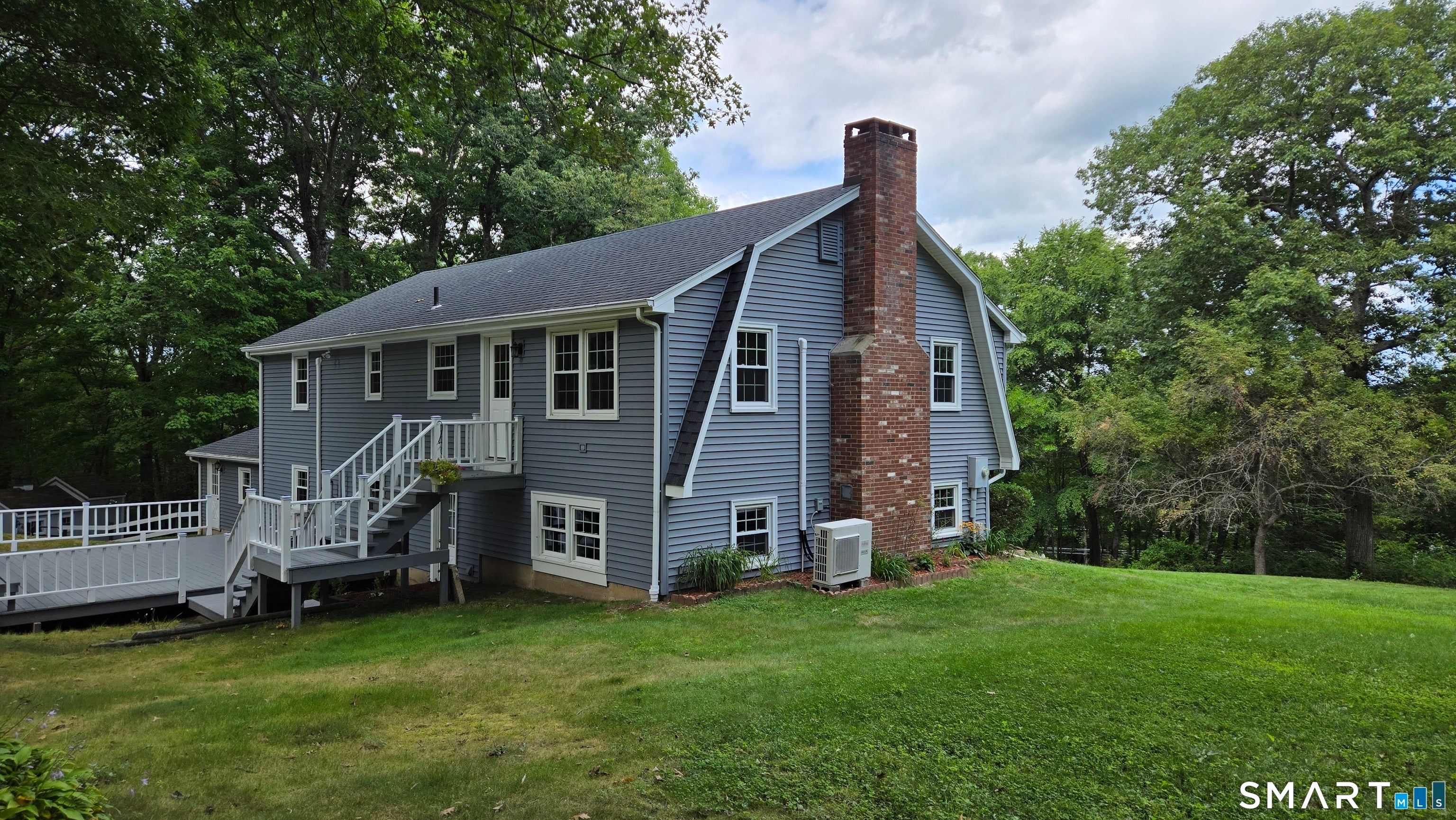 211 Mountain Road
