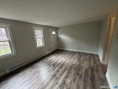 Photo of 239 Old Farms Road #5C, Avon, CT 06001 (MLS # 24176290)