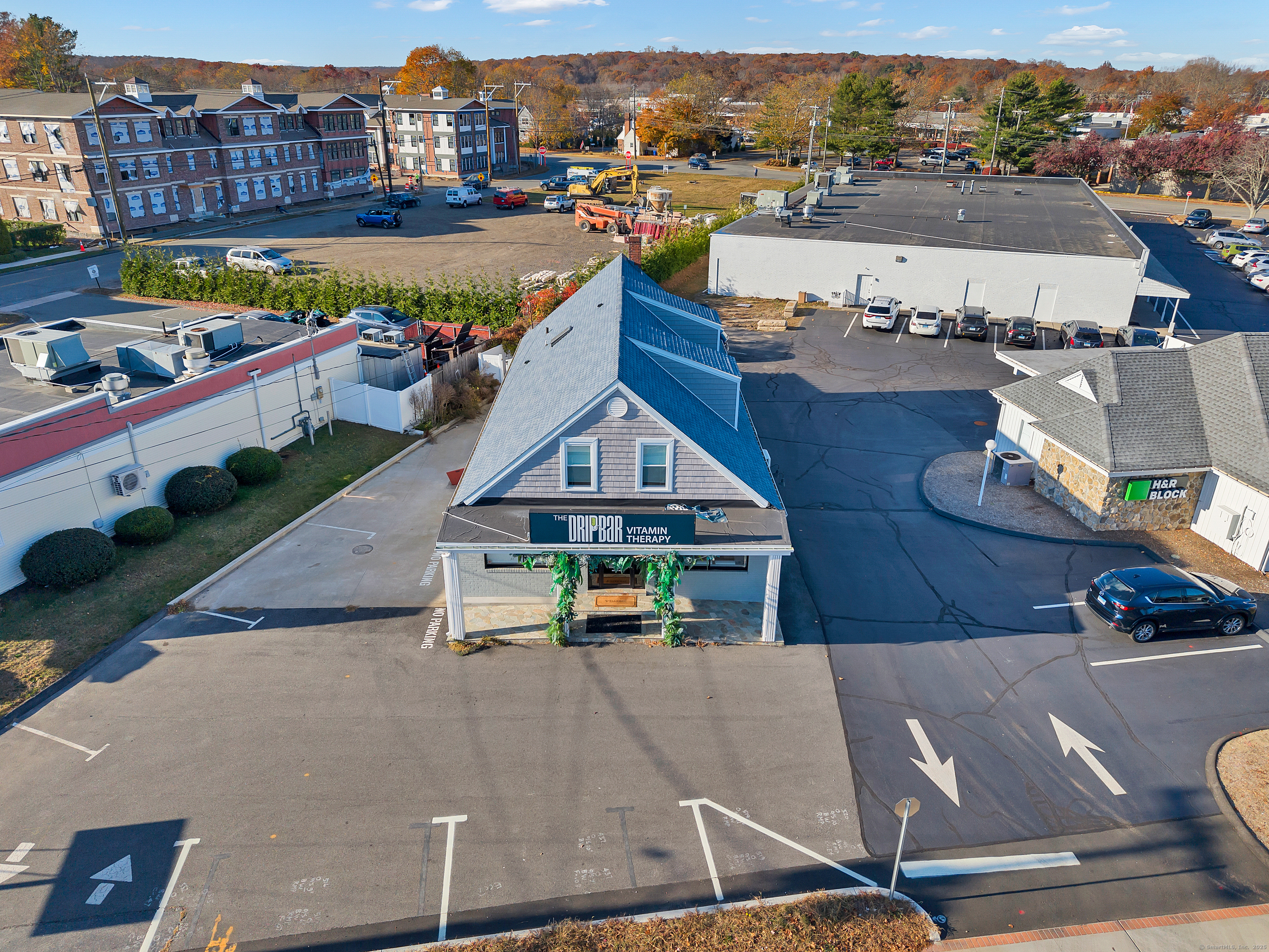 725 Boston Post Road