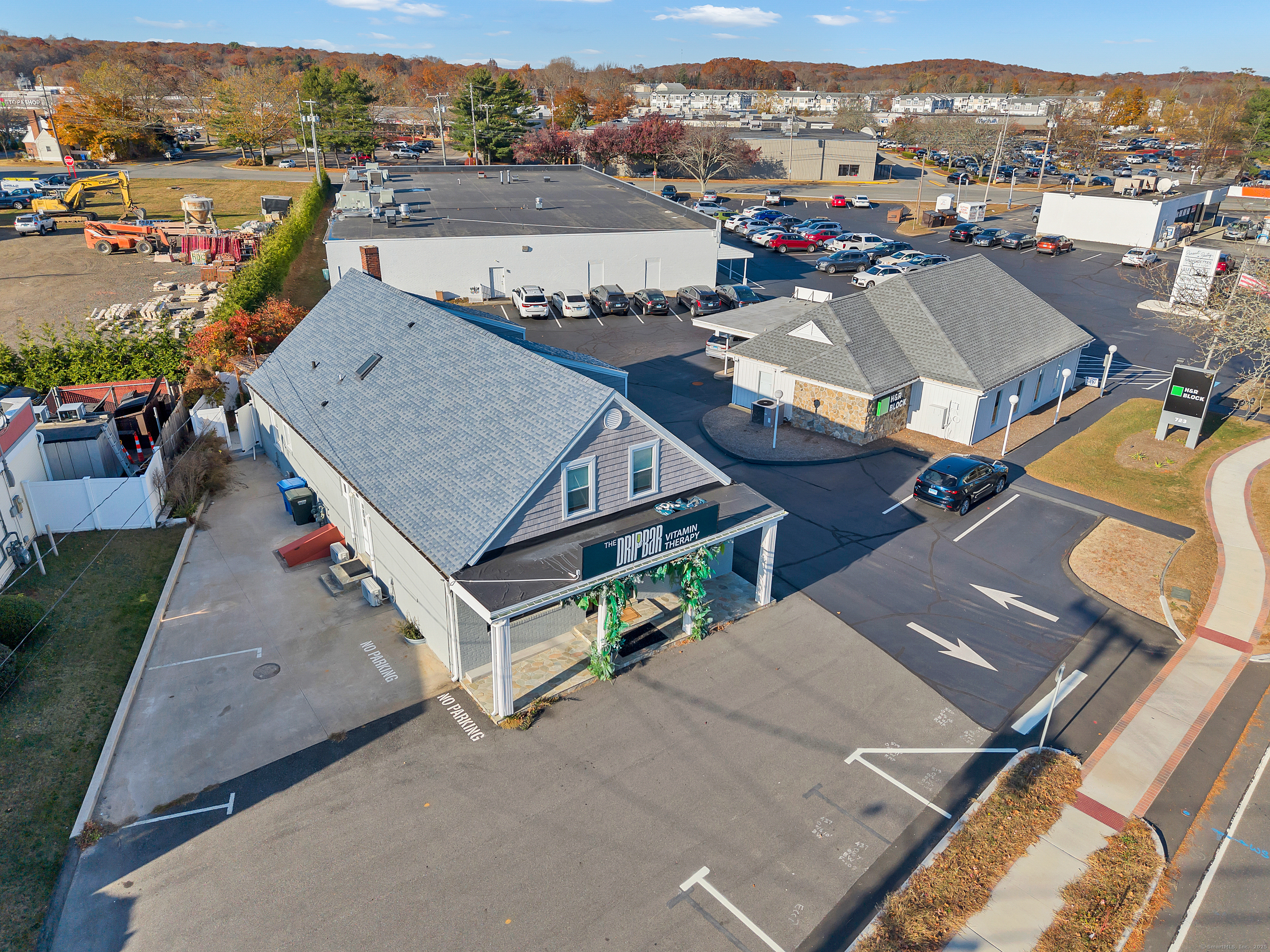 725 Boston Post Road