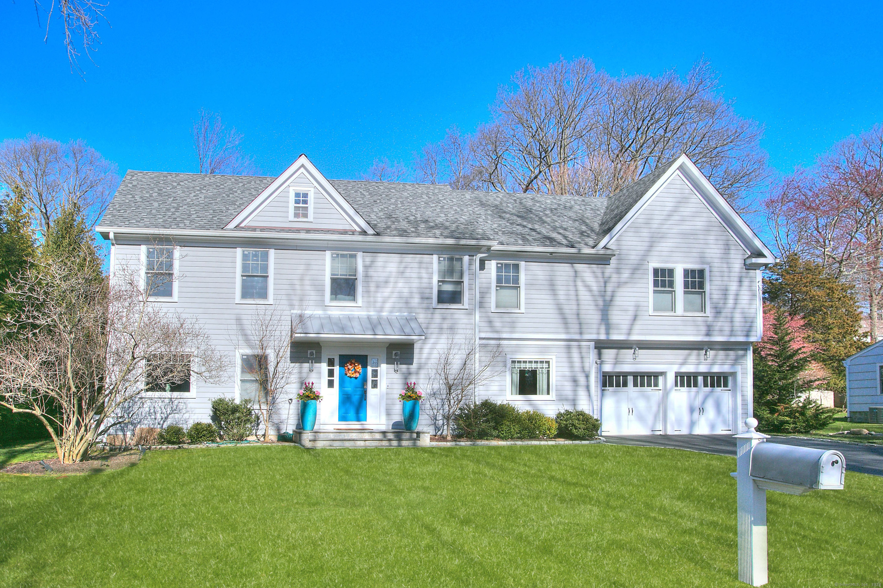 Rental Property at 16 Sue Terrace, Westport, Connecticut - Bedrooms: 4 
Bathrooms: 3 
Rooms: 9  - $12,500 MO.