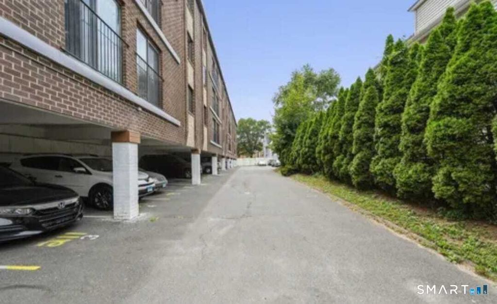 Photo of 393 Laurel Avenue #210, Bridgeport, CT 06605 (MLS # 24161446)