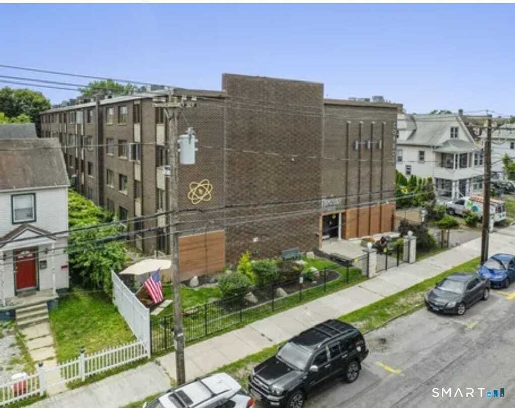 Photo of 393 Laurel Avenue #210, Bridgeport, CT 06605 (MLS # 24161446)