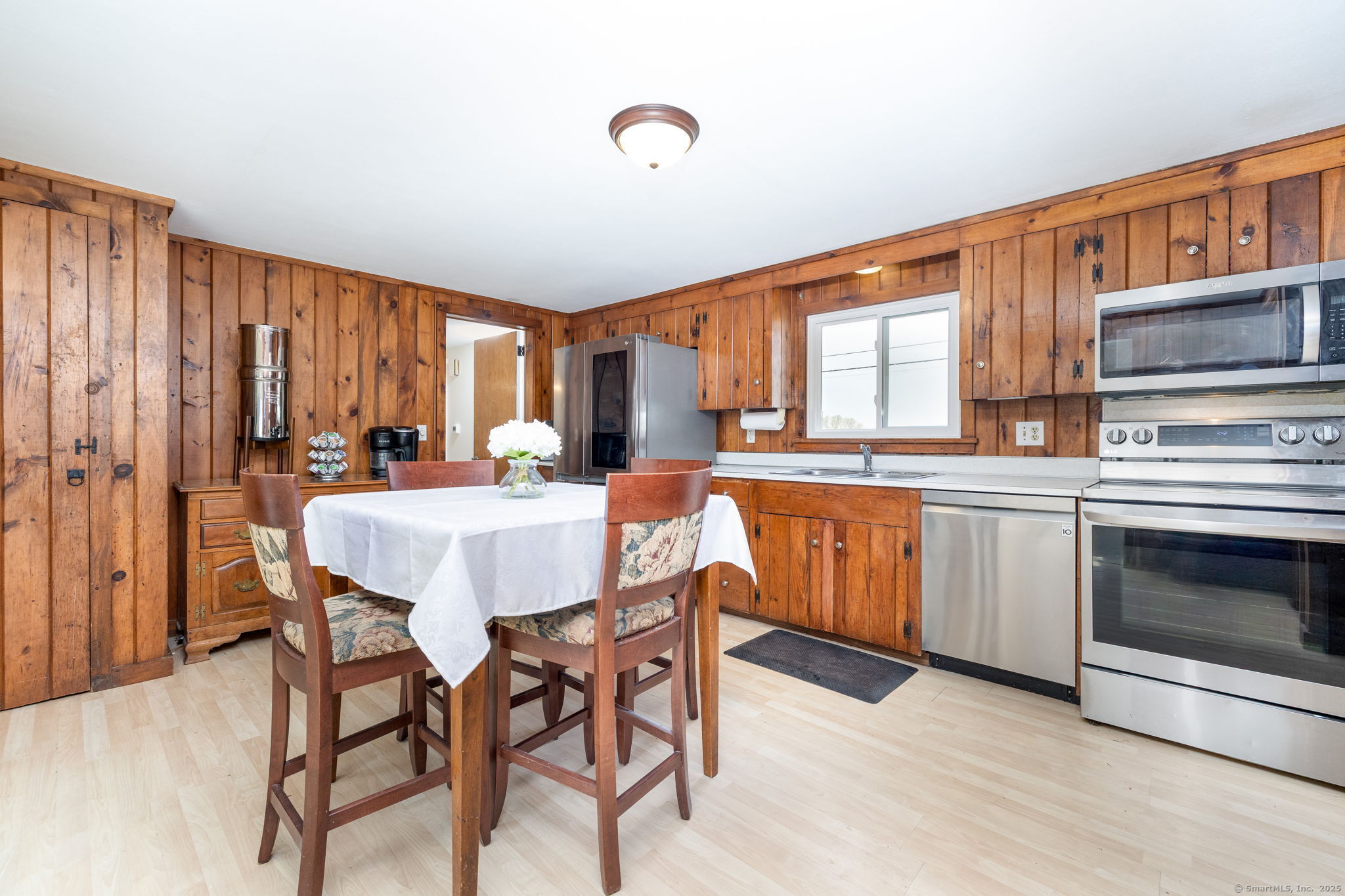 28 Strongs Avenue, Portland, Connecticut image 13