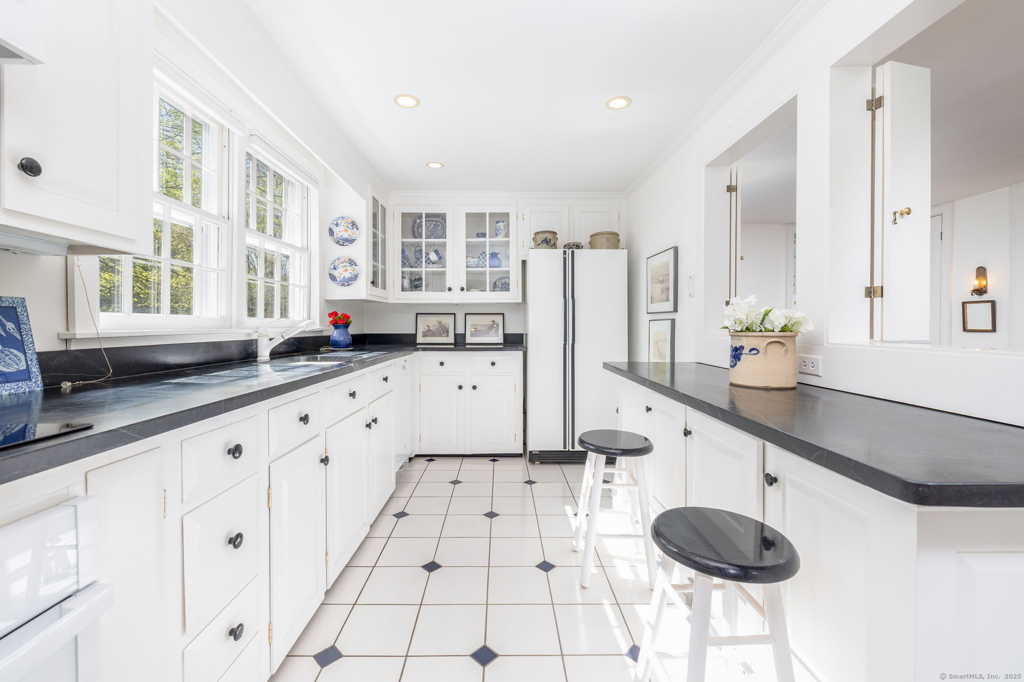 24 Dings Road, New Hartford, Connecticut image 6