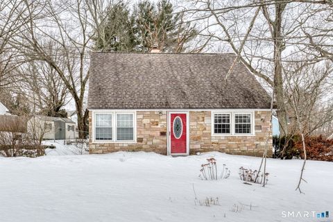 Homes For Sale - 69 Lynwood Drive<br/> Windham, CT 06226