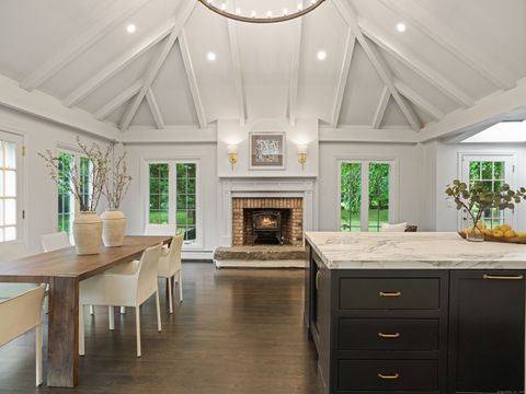 125 Brett Lane Fairfield CT 06824