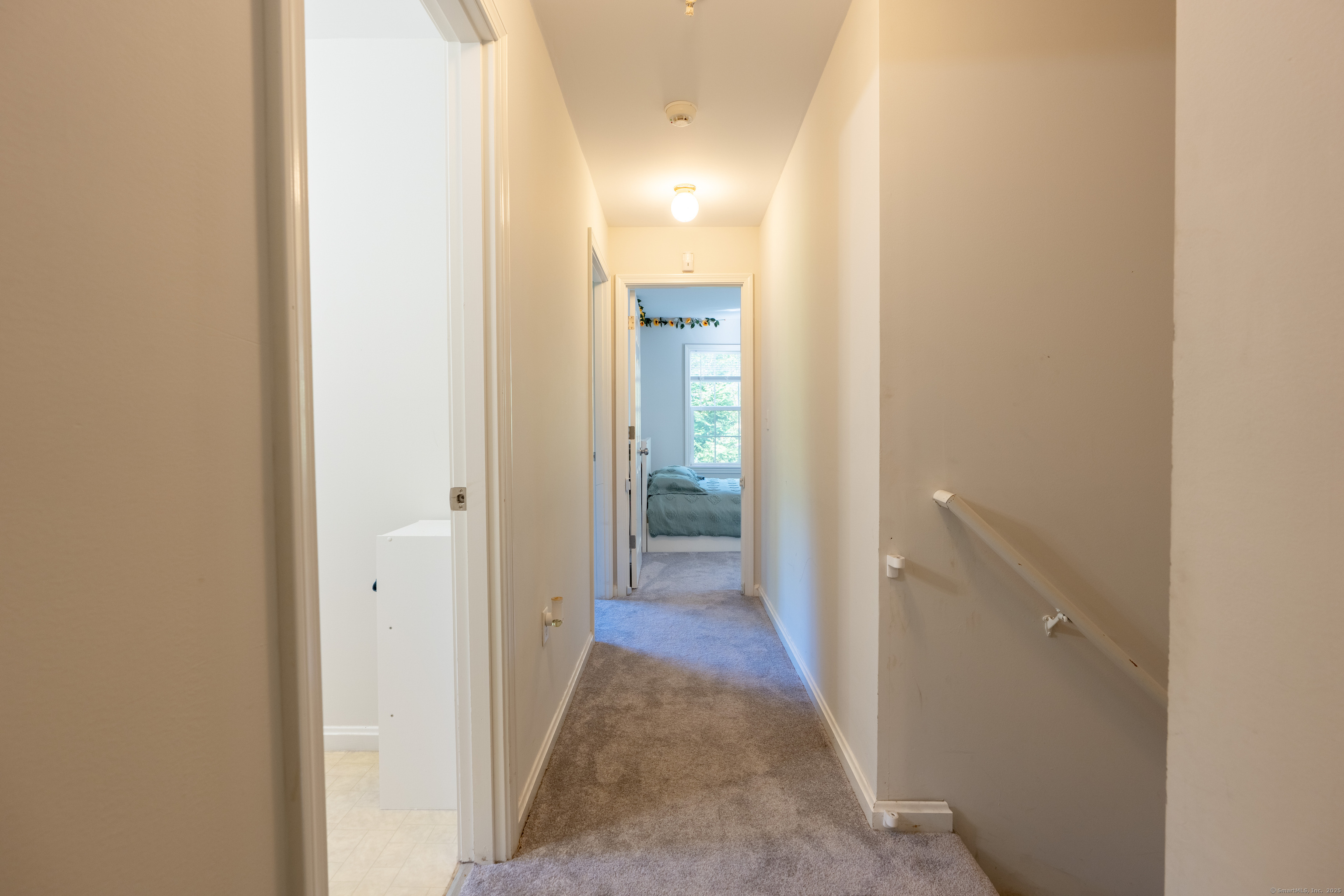 Montville, Connecticut 06370, United States, 3 Bedrooms Bedrooms, ,3 BathroomsBathrooms,Residential,Pending,226731