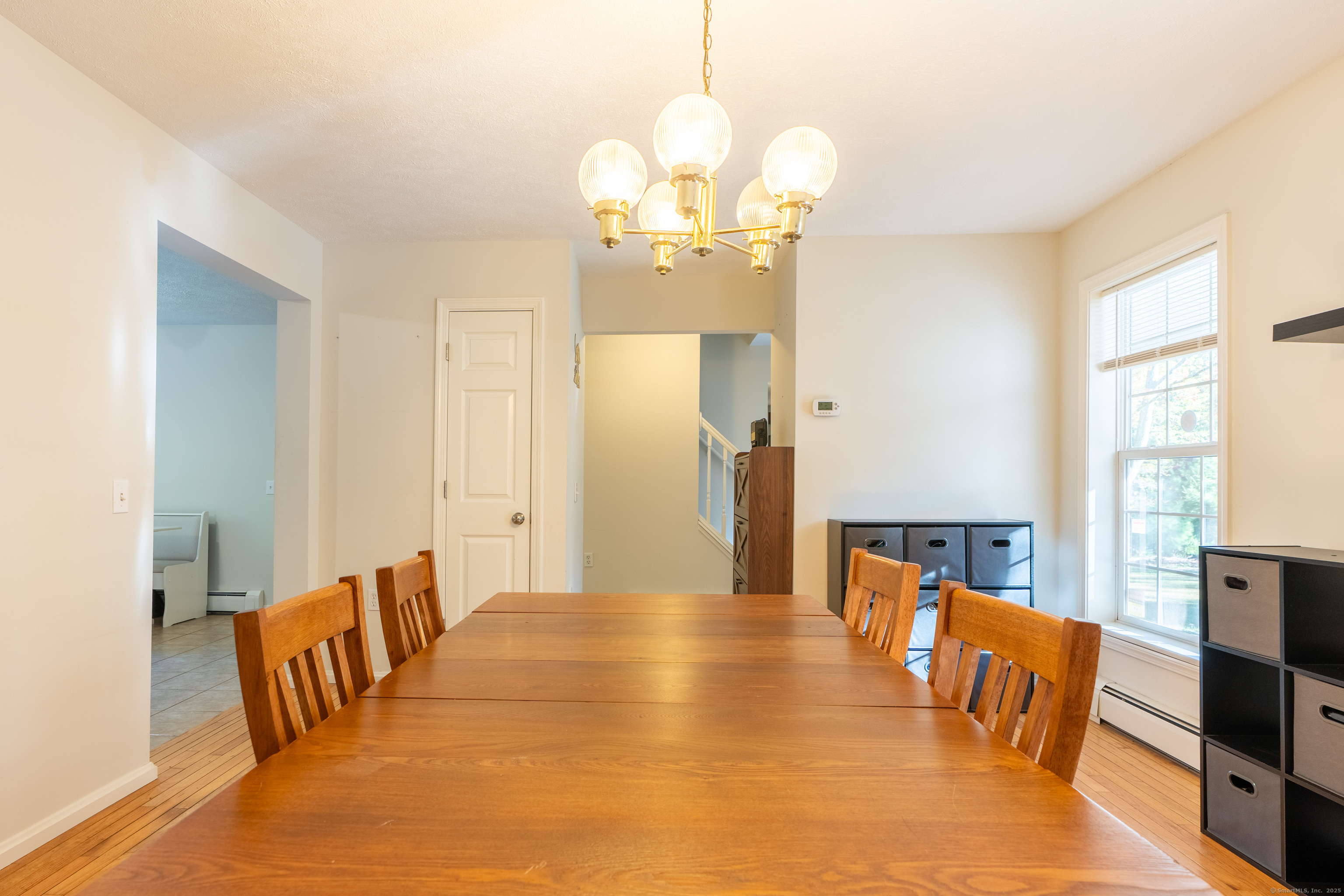 Montville, Connecticut 06370, United States, 3 Bedrooms Bedrooms, ,3 BathroomsBathrooms,Residential,Pending,226731