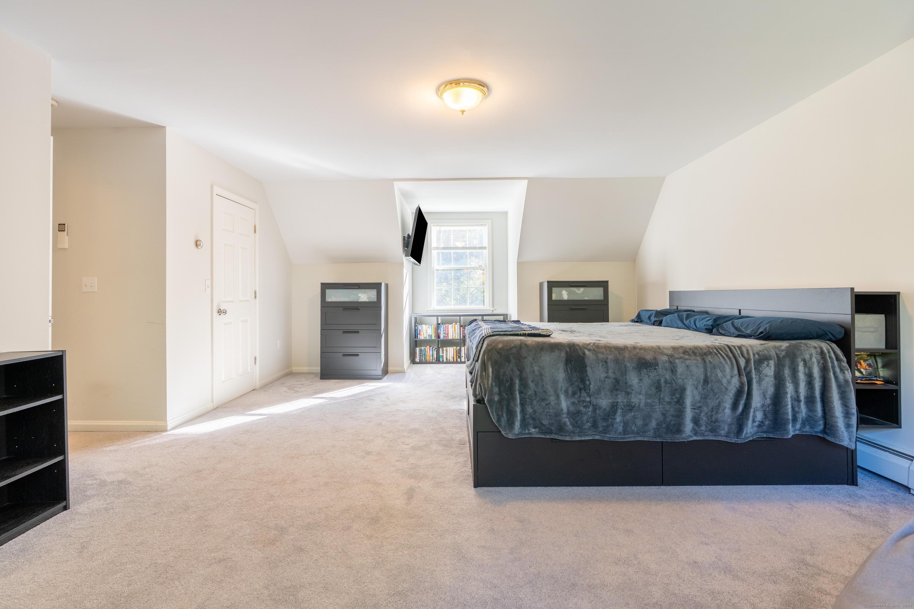 Montville, Connecticut 06370, United States, 3 Bedrooms Bedrooms, ,3 BathroomsBathrooms,Residential,Pending,226731