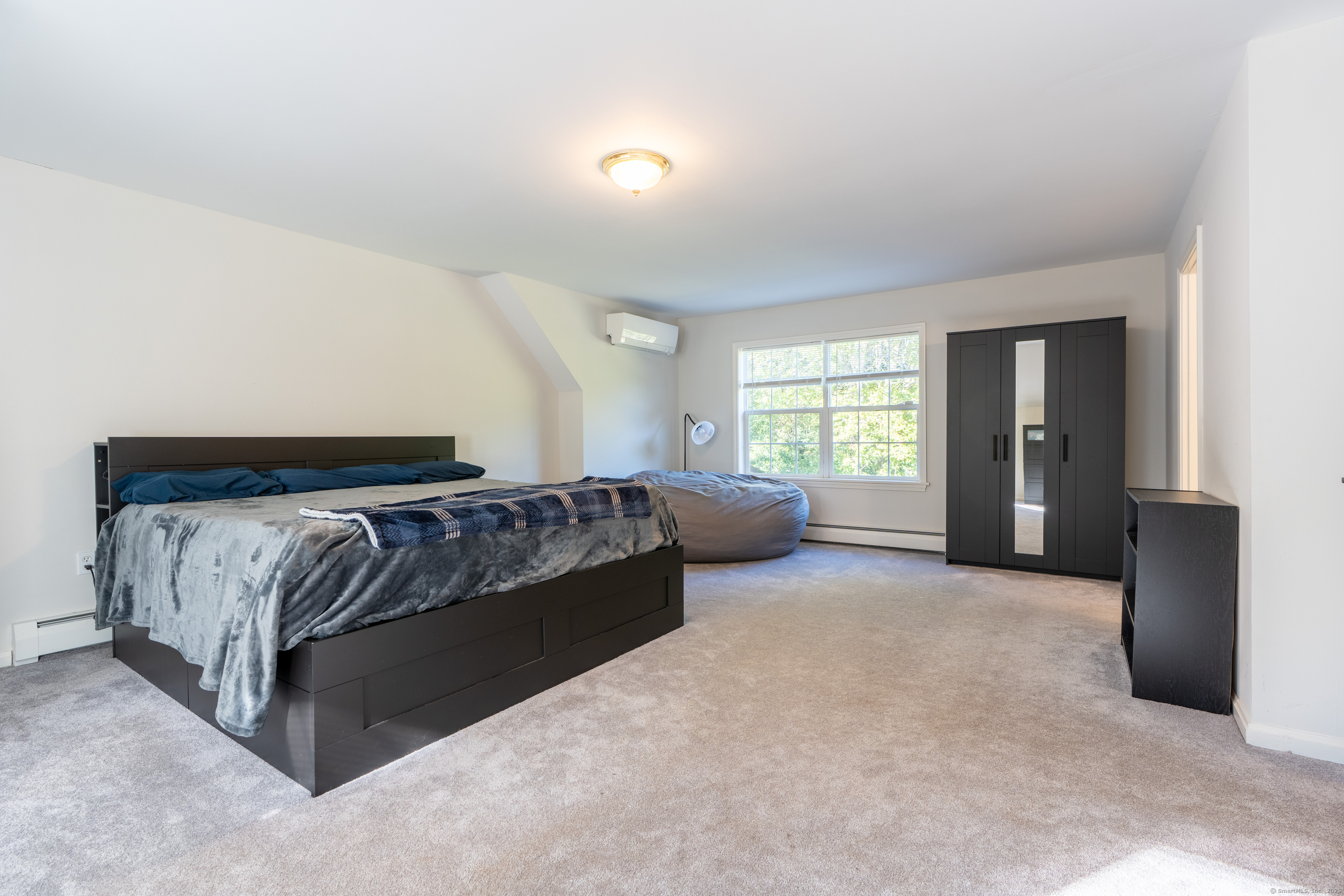 Montville, Connecticut 06370, United States, 3 Bedrooms Bedrooms, ,3 BathroomsBathrooms,Residential,Pending,226731