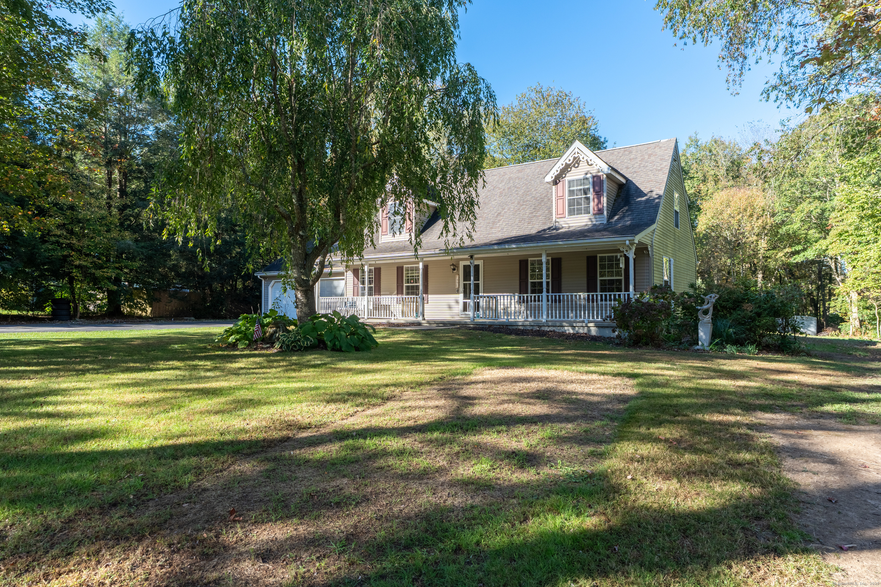 Montville, Connecticut 06370, United States, 3 Bedrooms Bedrooms, ,3 BathroomsBathrooms,Residential,Pending,226731