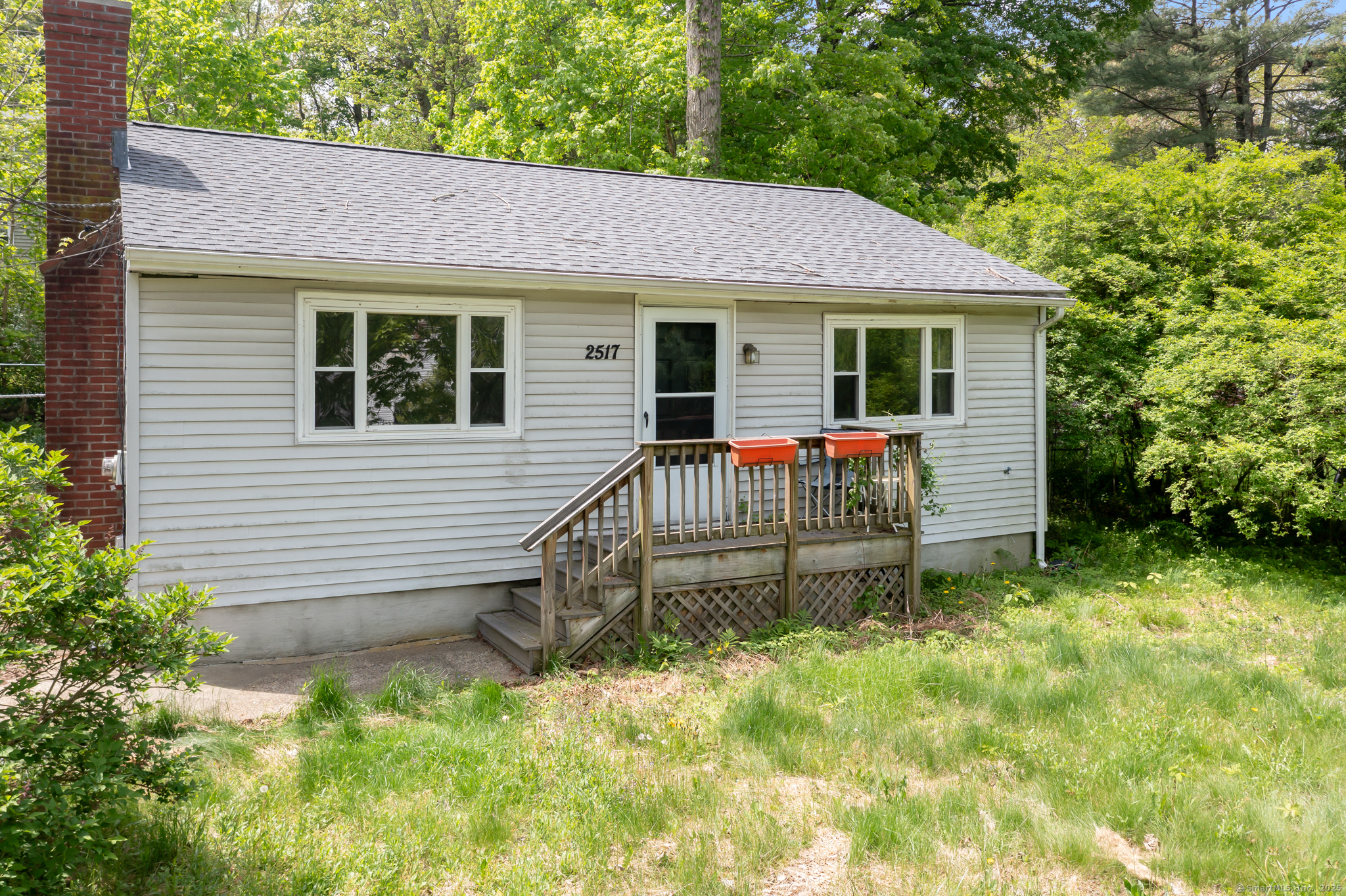 2517 Main Street