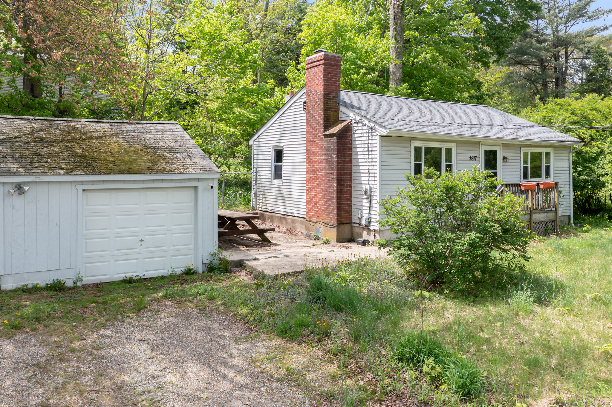 2517 Main Street