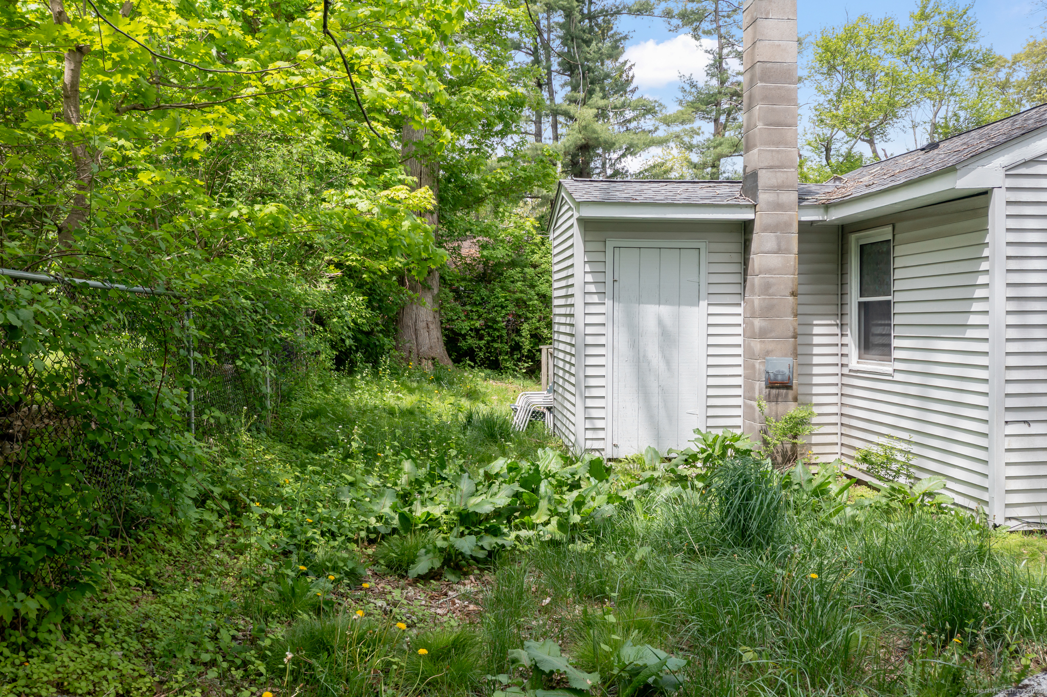 2517 Main Street